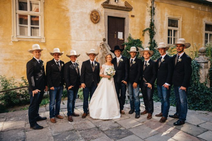 cowboy-wedding-day-in-south-moravia-american-czech-tinderwedding-forpix-prague-videography